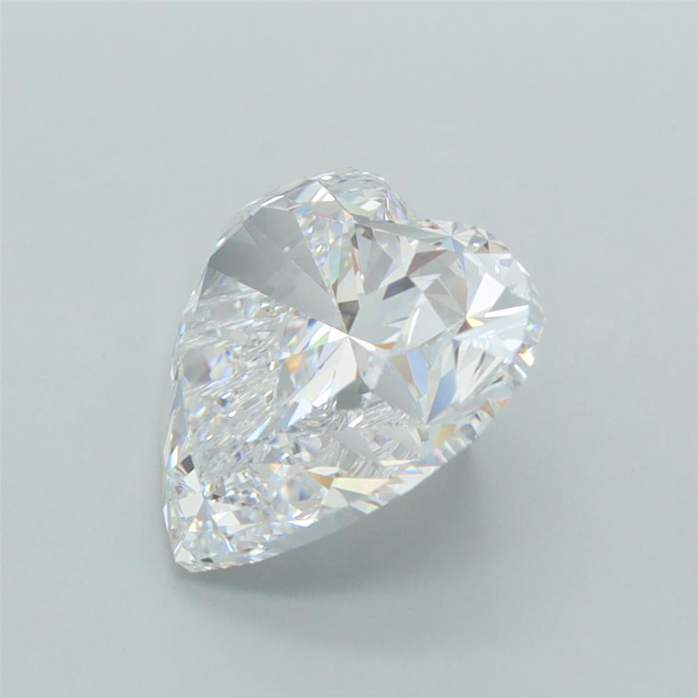 3.99 Carat Heart Lab Diamond :: Greenstar spin frame 02