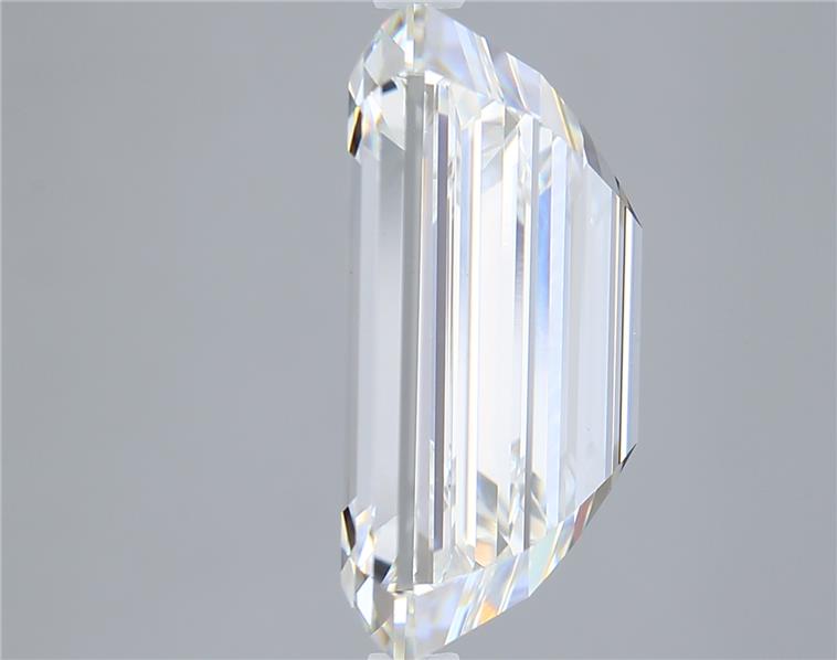 8.02 Carat Emerald Lab Diamond :: Greenstar spin frame 02