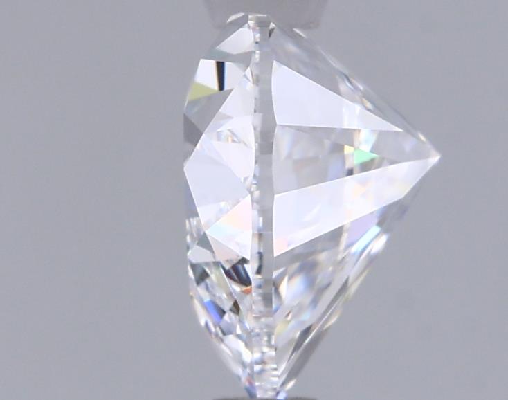 1.51 Carat Heart Lab Diamond :: Greenstar spin frame 02