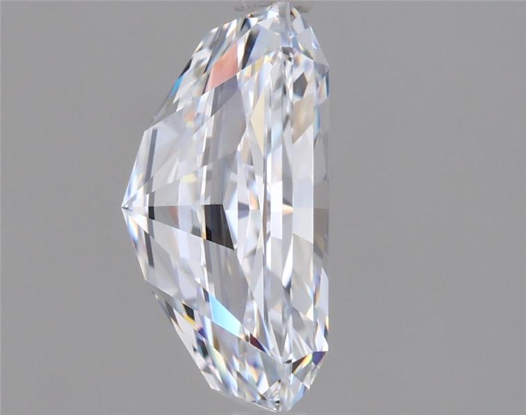 2.01 Carat Radiant Lab Diamond :: Greenstar spin frame 02