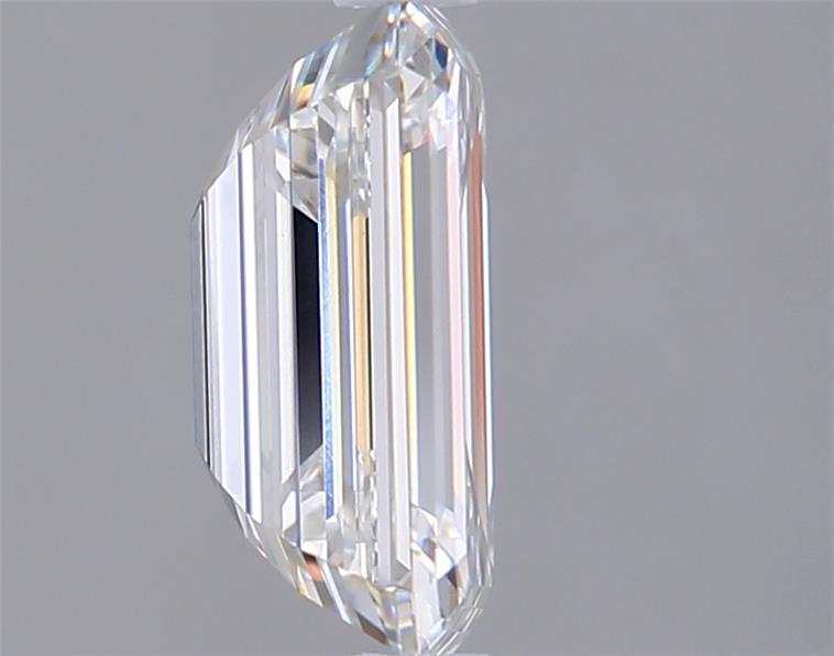 2.07 Carat Emerald Lab Diamond :: Greenstar spin frame 02