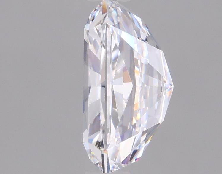 1.51 Carat Radiant Lab Diamond :: Greenstar spin frame 02