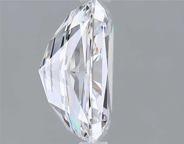 2.04 Carat Radiant Lab Diamond :: Greenstar spin frame 02