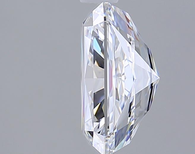 2.05 Carat Radiant Lab Diamond :: Greenstar spin frame 02