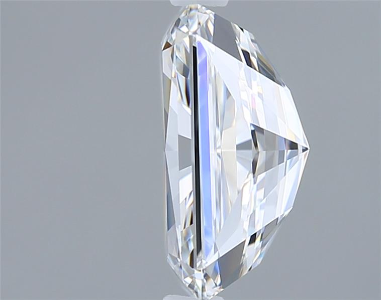 2.02 Carat Radiant Lab Diamond :: Greenstar spin frame 02