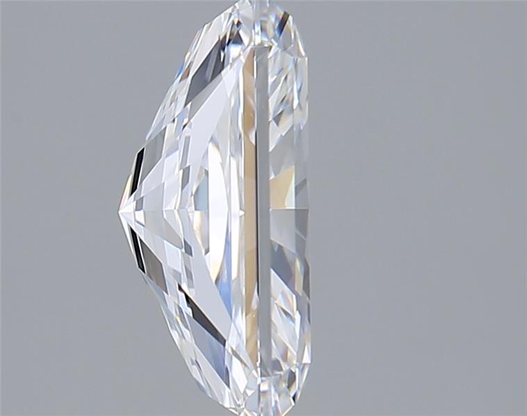 2.00 Carat Radiant Lab Diamond :: Greenstar spin frame 02