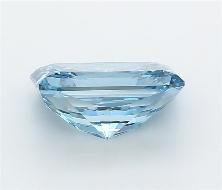 2.74 Carat Radiant Lab Diamond :: Greenstar spin frame 02