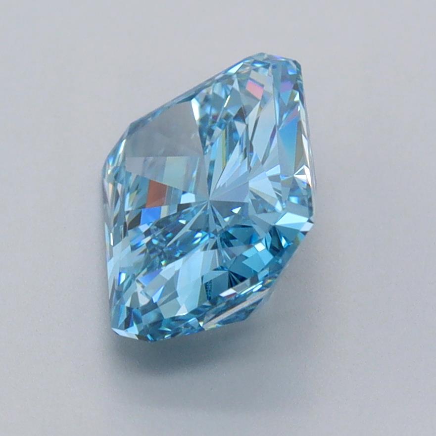 2.07 Carat Radiant Lab Diamond :: Greenstar spin frame 02