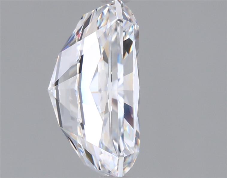 2.53 Carat Radiant Lab Diamond :: Greenstar spin frame 02