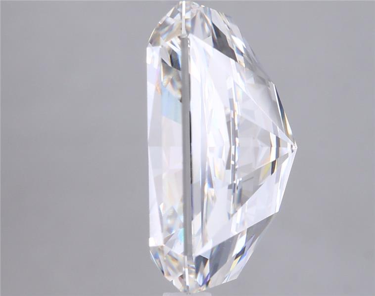 5.03 Carat Radiant Lab Diamond :: Greenstar spin frame 02
