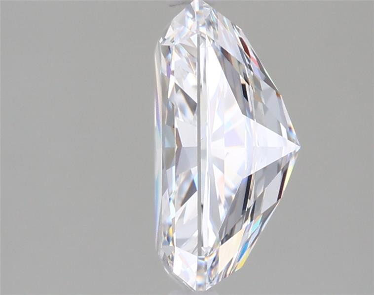 3.02 Carat Radiant Lab Diamond :: Greenstar spin frame 02