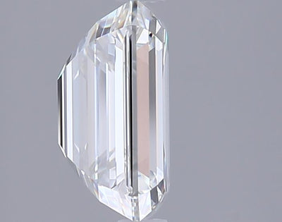 2.76 Carat Emerald Lab Diamond :: Greenstar spin frame 02