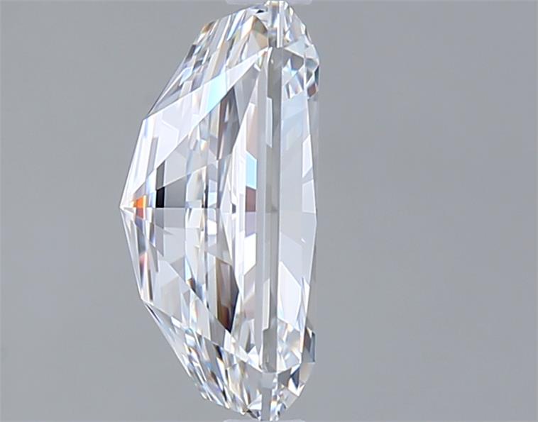 3.05 Carat Radiant Lab Diamond :: Greenstar spin frame 02