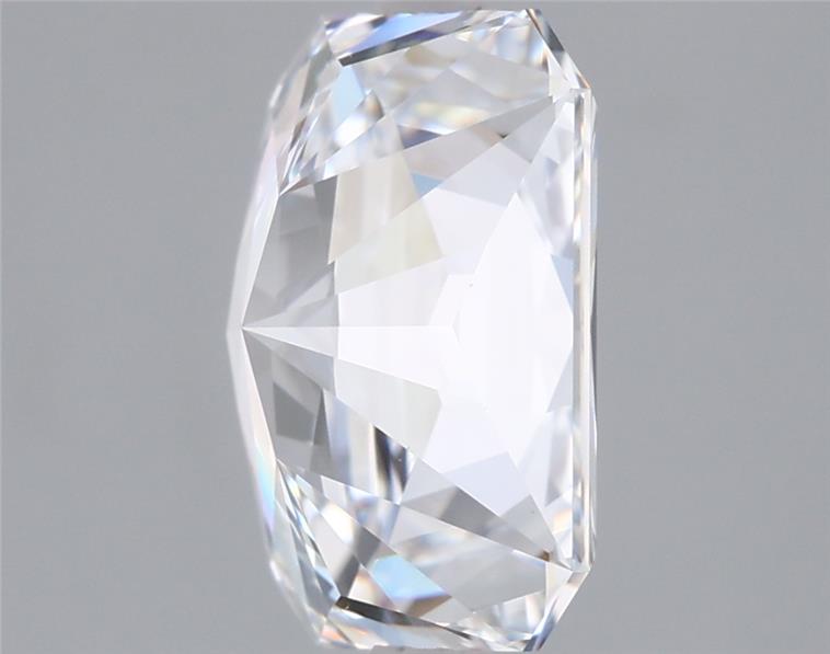 3.11 Carat Radiant Lab Diamond :: Greenstar spin frame 03