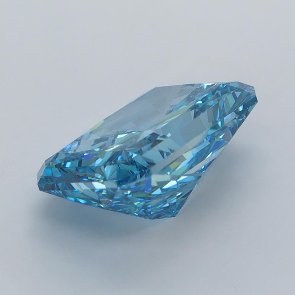 3.02 Carat Radiant Lab Diamond :: Greenstar spin frame 03