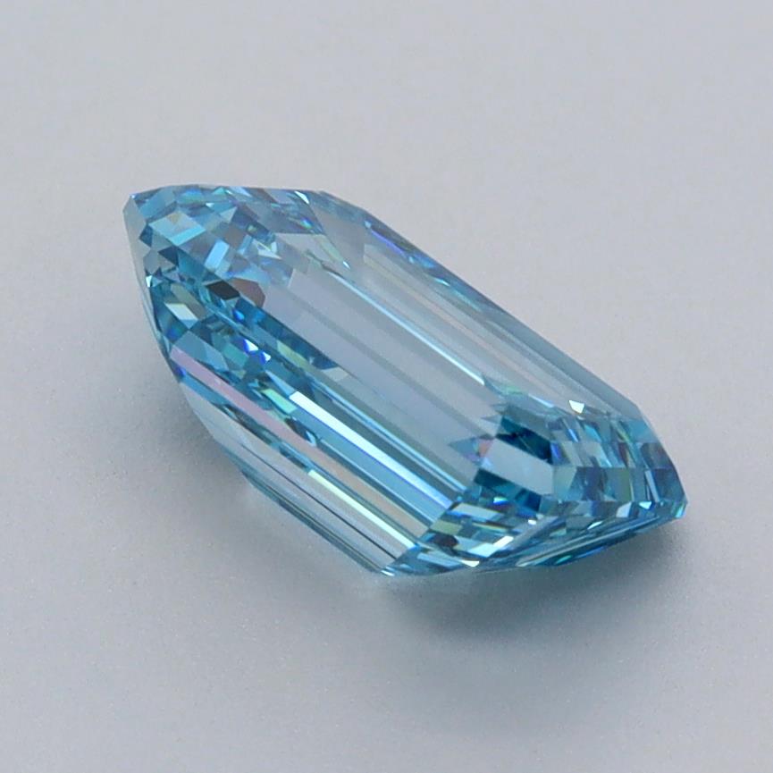 2.04 Carat Emerald Lab Diamond :: Greenstar spin frame 03