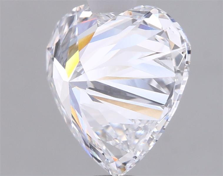 1.81 Carat Heart Lab Diamond :: Greenstar spin frame 03