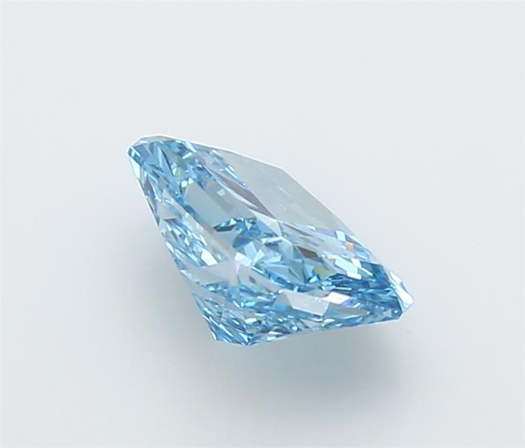 2.01 Carat Radiant Lab Diamond :: Greenstar spin frame 03