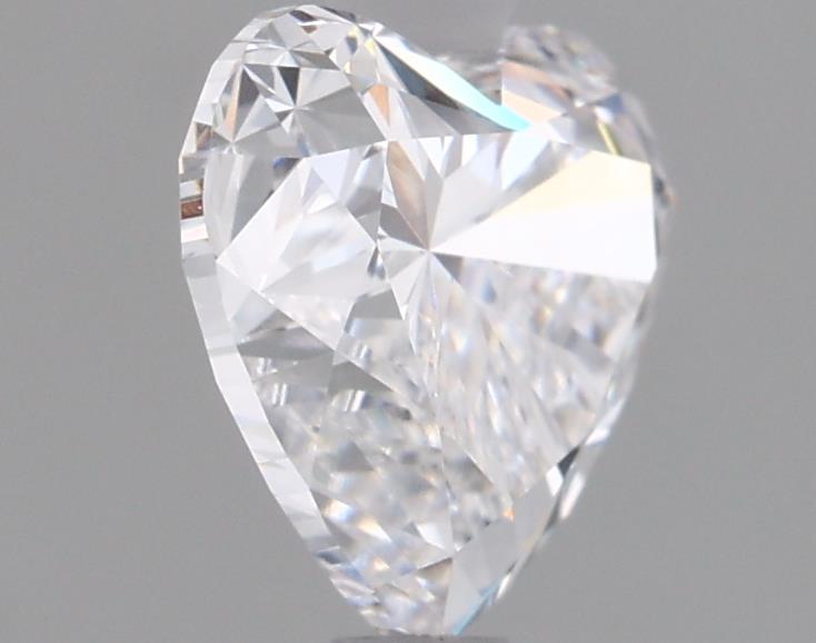 1.50 Carat Heart Lab Diamond :: Greenstar spin frame 03