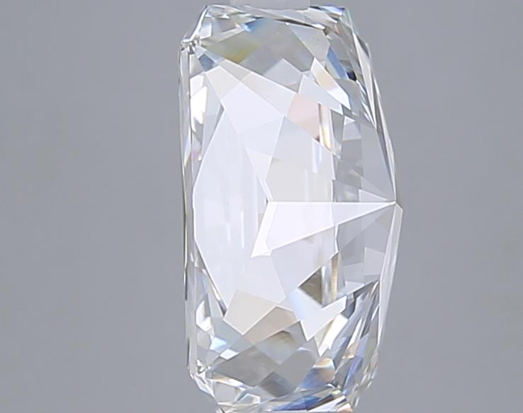 5.02 Carat Radiant Lab Diamond :: Greenstar spin frame 03
