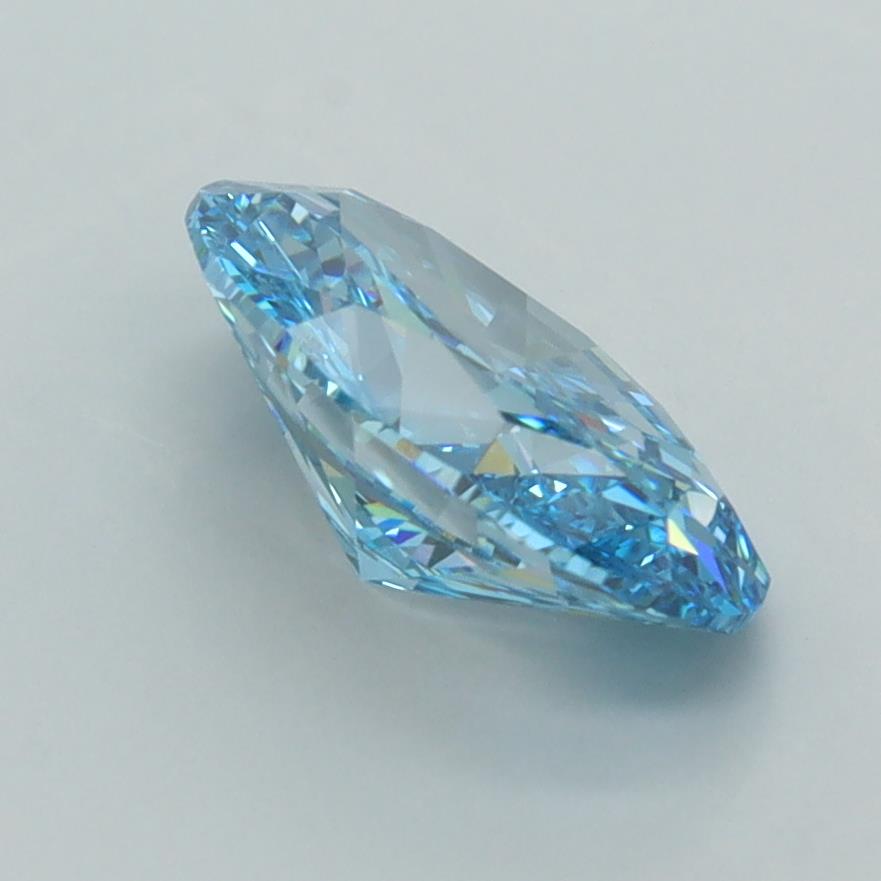 1.94 Carat Oval Lab Diamond :: Greenstar spin frame 03