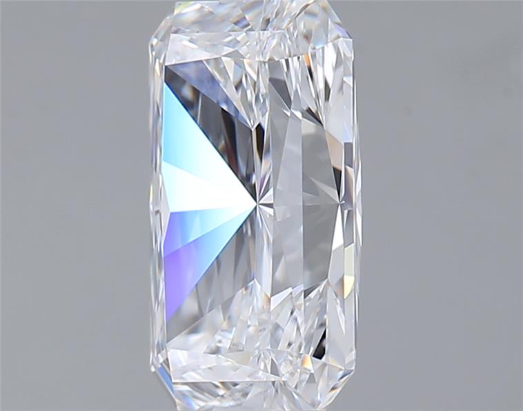 2.14 Carat Radiant Lab Diamond :: Greenstar spin frame 03