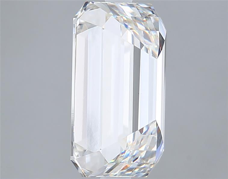 4.72 Carat Emerald Lab Diamond :: Greenstar spin frame 03