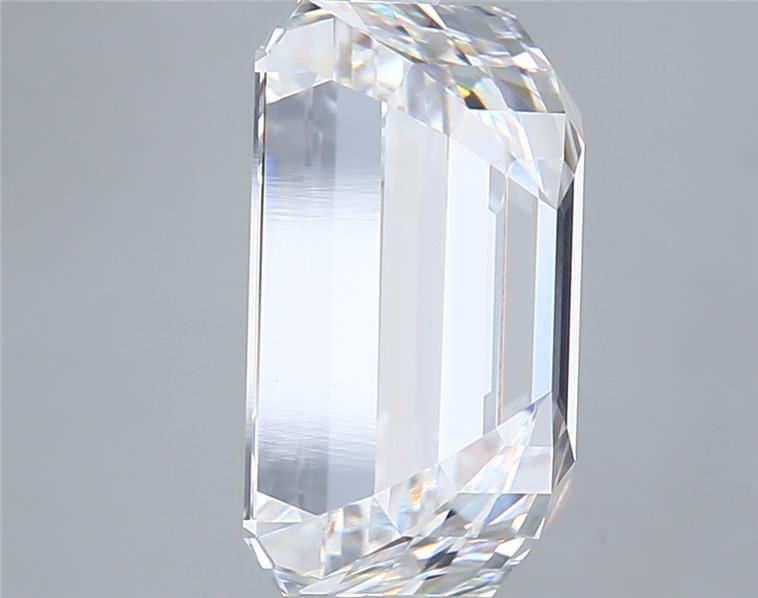 8.00 Carat Emerald Lab Diamond :: Greenstar spin frame 03