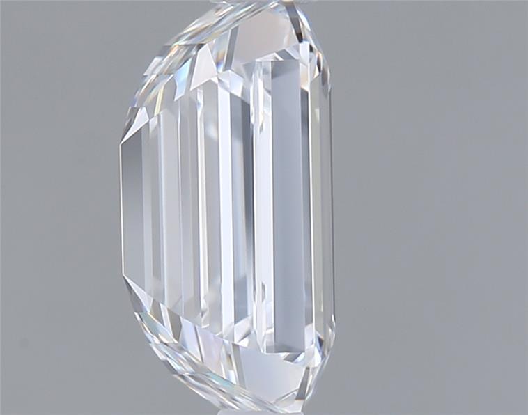 1.77 Carat Emerald Lab Diamond :: Greenstar spin frame 07
