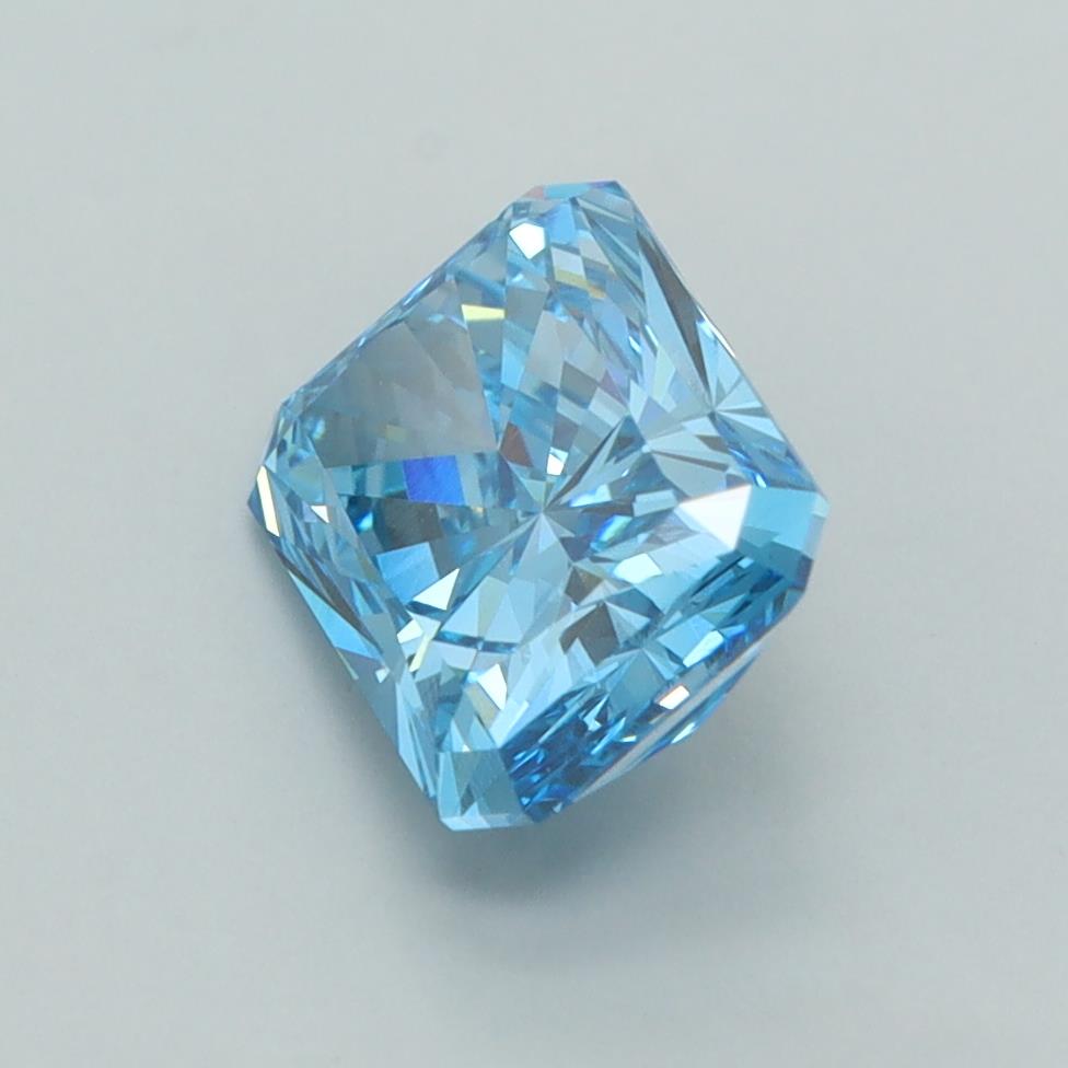 2.07 Carat Radiant Lab Diamond :: Greenstar spin frame 07