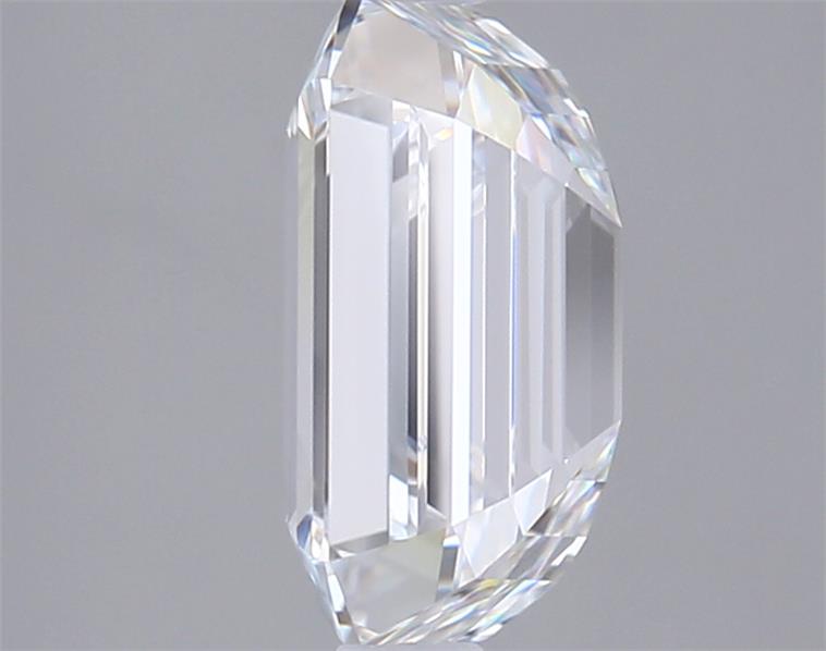2.57 Carat Emerald Lab Diamond :: Greenstar spin frame 07