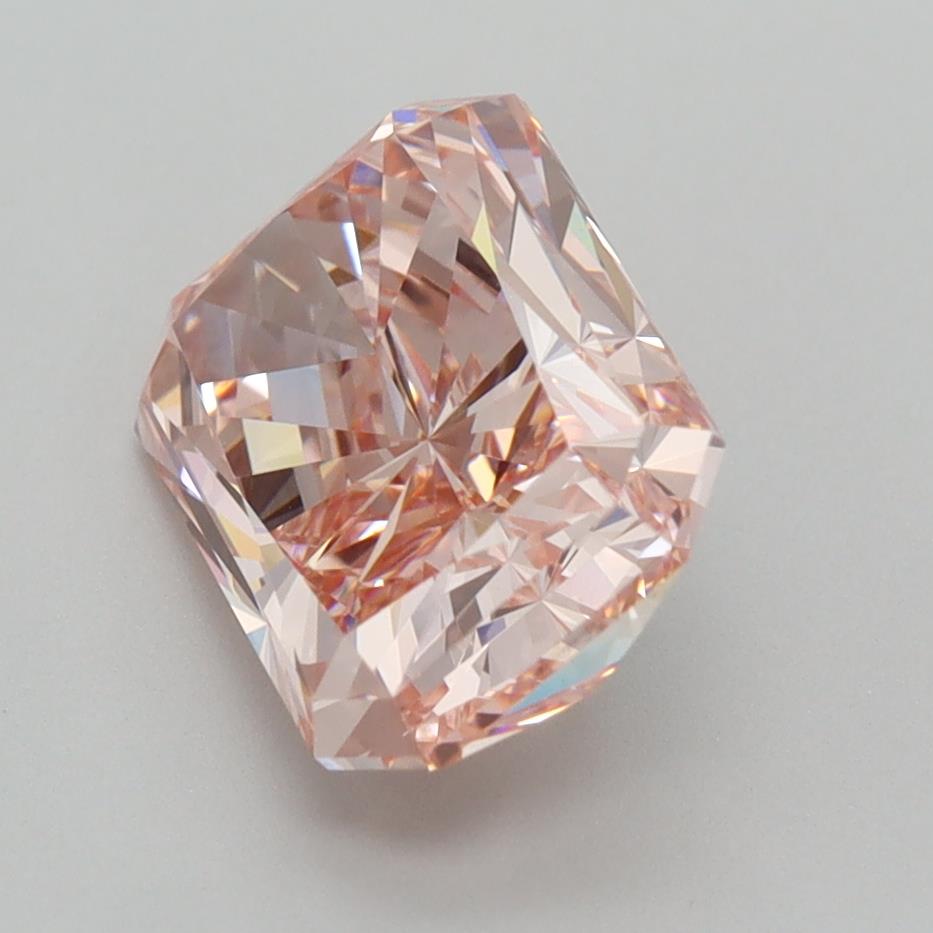 3.04 Carat Radiant Lab Diamond :: Greenstar spin frame 07