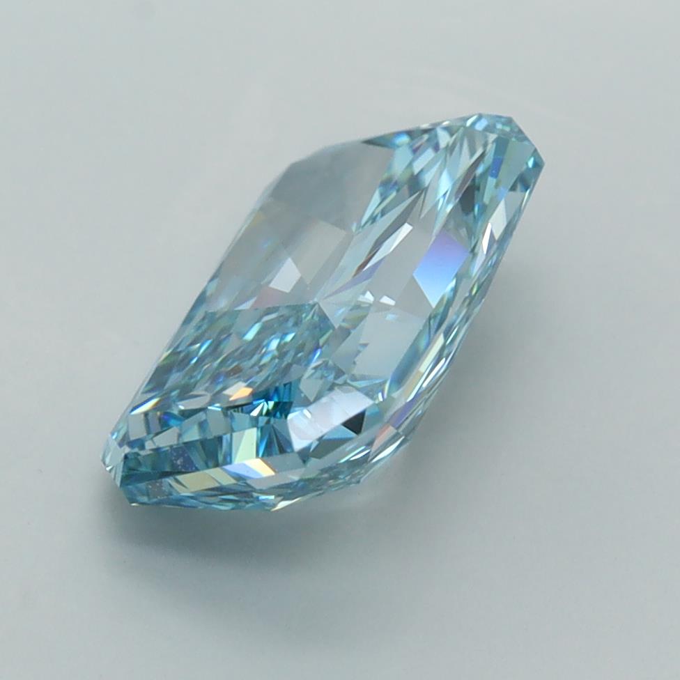 3.00 Carat Radiant Lab Diamond :: Greenstar spin frame 05