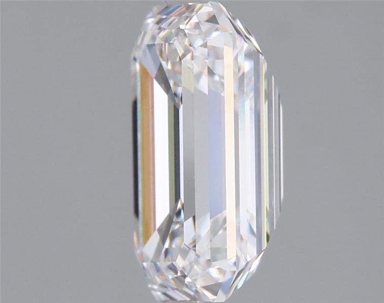 2.57 Carat Emerald Lab Diamond :: Greenstar spin frame 05