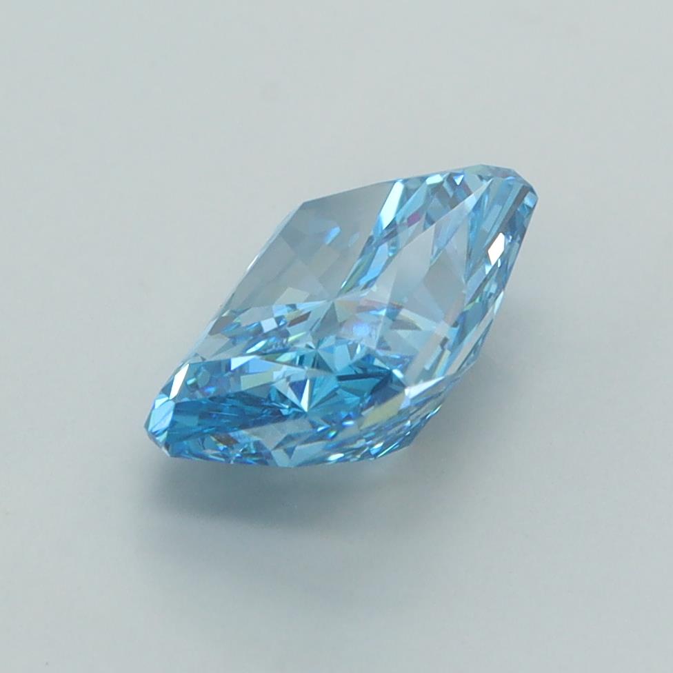 2.07 Carat Radiant Lab Diamond :: Greenstar spin frame 05