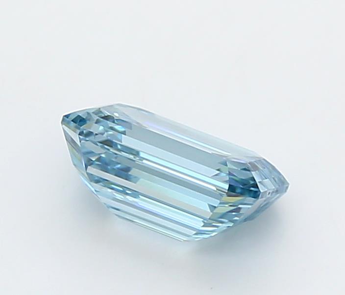 1.51 Carat Emerald Lab Diamond :: Greenstar spin frame 05