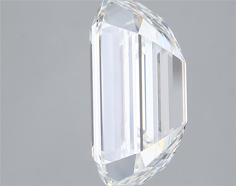 7.26 Carat Emerald Lab Diamond :: Greenstar spin frame 05