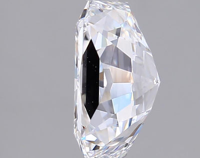 2.01 Carat Radiant Lab Diamond :: Greenstar spin frame 05