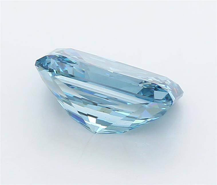 2.74 Carat Radiant Lab Diamond :: Greenstar spin frame 05