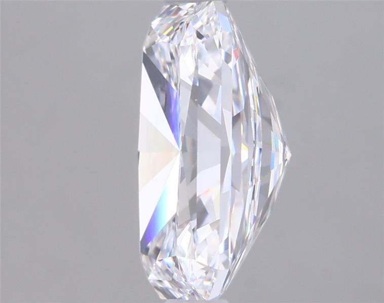 2.03 Carat Radiant Lab Diamond :: Greenstar spin frame 06