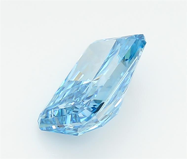 2.07 Carat Radiant Lab Diamond :: Greenstar spin frame 06