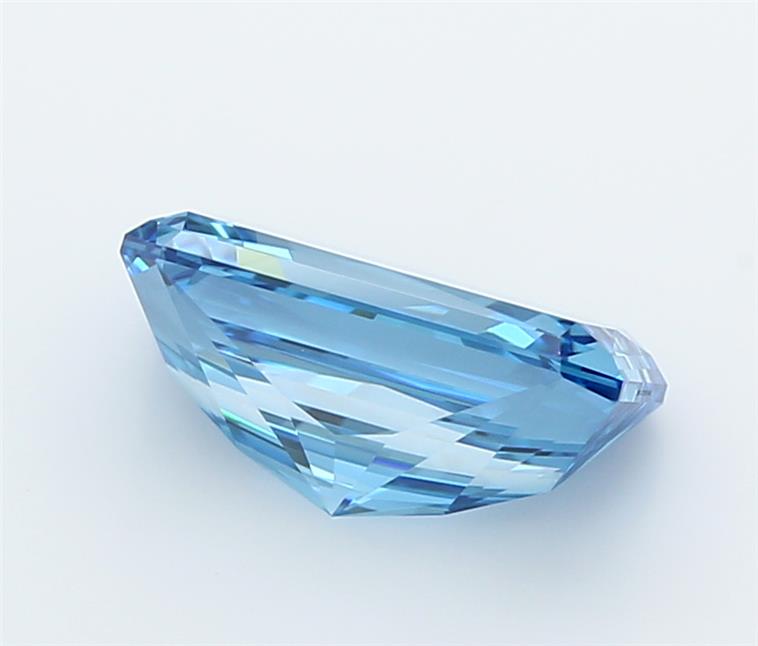 3.00 Carat Radiant Lab Diamond :: Greenstar spin frame 06