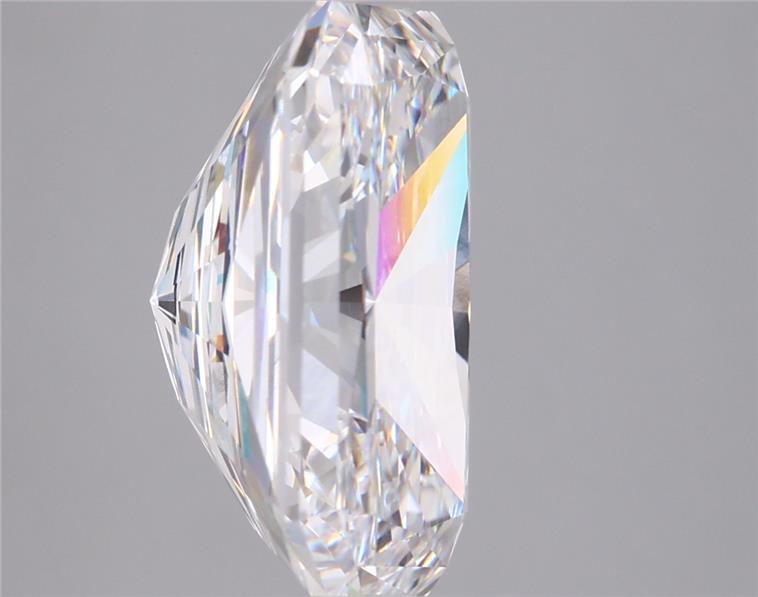 5.02 Carat Radiant Lab Diamond :: Greenstar spin frame 06