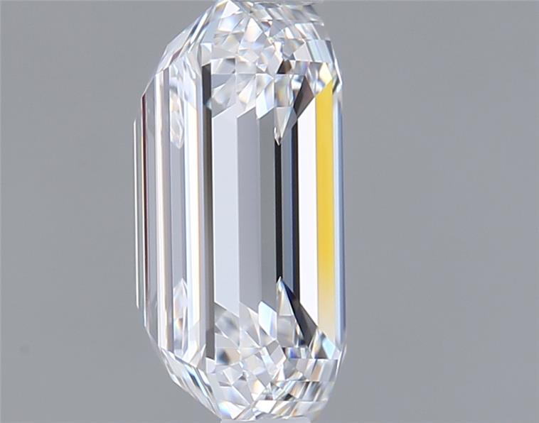 1.77 Carat Emerald Lab Diamond :: Greenstar spin frame 06
