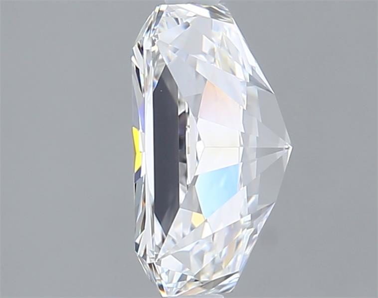 3.04 Carat Radiant Lab Diamond :: Greenstar spin frame 06