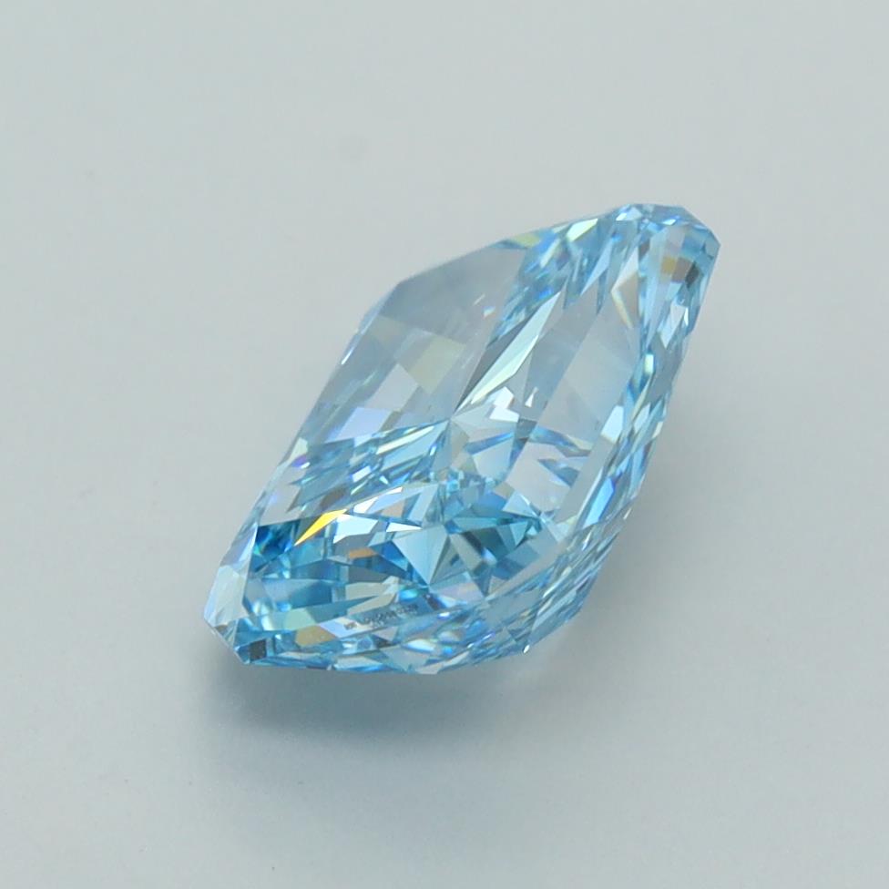 2.50 Carat Radiant Lab Diamond :: Greenstar spin frame 06