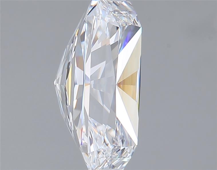 2.14 Carat Radiant Lab Diamond :: Greenstar spin frame 06