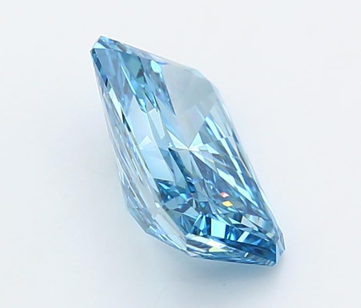 2.03 Carat Radiant Lab Diamond :: Greenstar spin frame 06