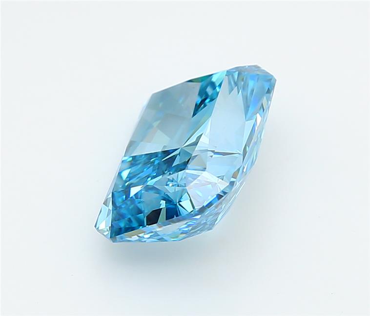 5.02 Carat Radiant Lab Diamond :: Greenstar spin frame 06