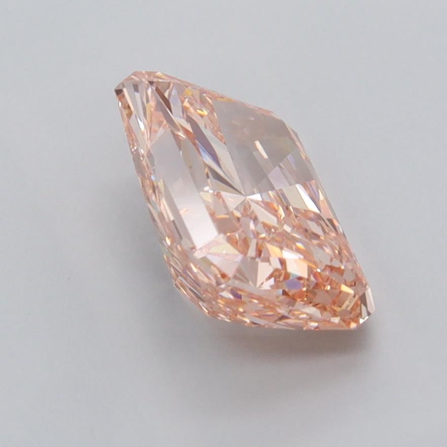 2.04 Carat Radiant Lab Diamond :: Greenstar spin frame 06